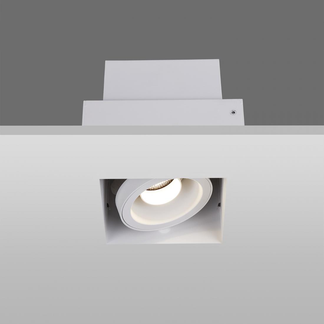 Interior recessed downlight