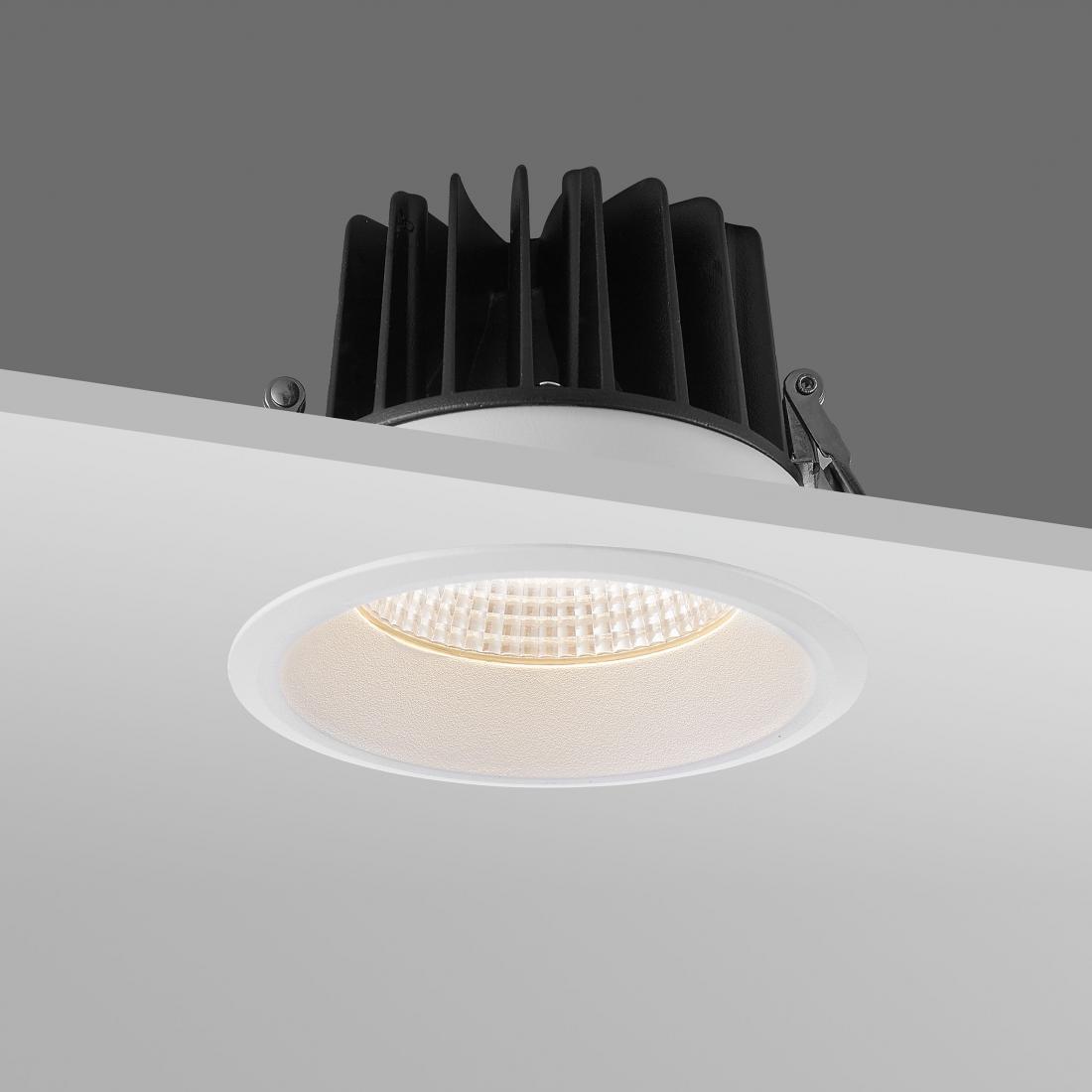 Commercial IP44 Fixed LED Downlight